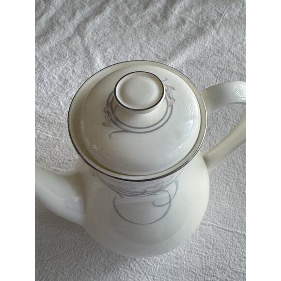 Royal Doulton ALLEGRO Coffee Pot H5109 - Picture 3 of 4